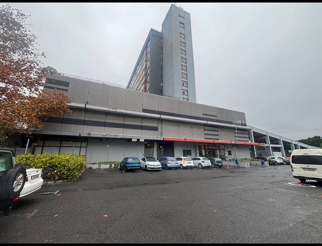7,143M² BUSINESS CENTRE TO LET IN EDGEMEAD